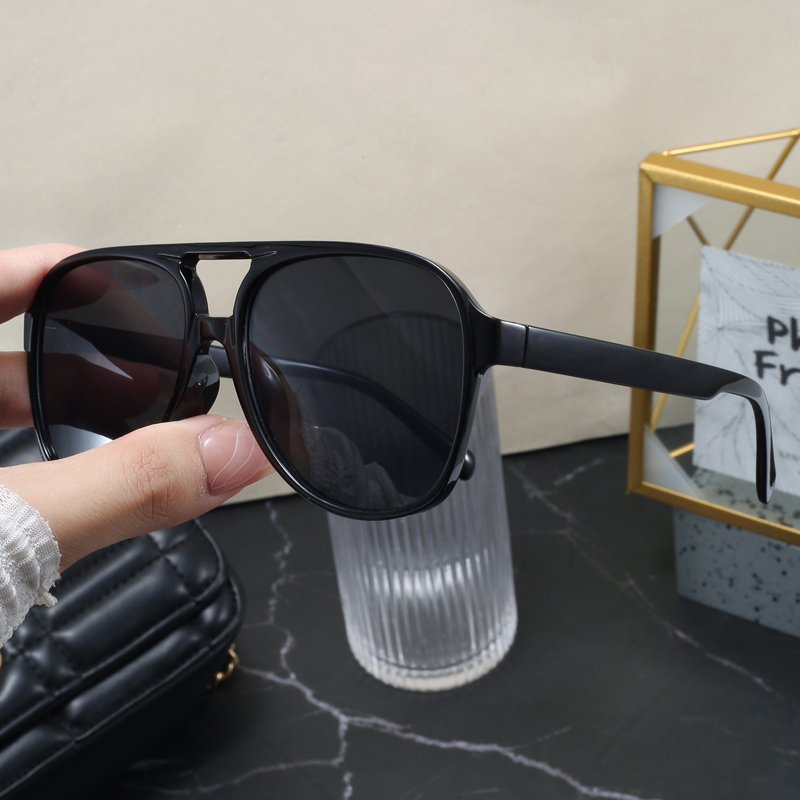 Unisex Fashion Sunglasses UV40 - Yellow Men'S Fashion ulasan dan harga